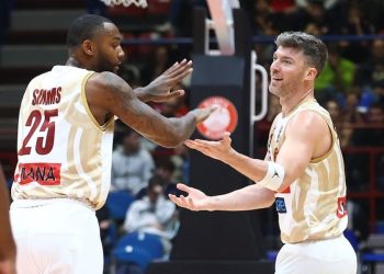 Aamir Simms e Juan Manuel Fernandez con la Reyer Venezia (da facebook.com/ReyerVenezia)