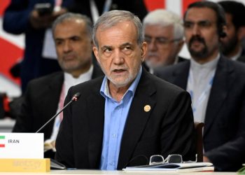 Masoud Pezeshkian, presidente dell'iIran, al summit dei BRICS a Kazan (Ansa)