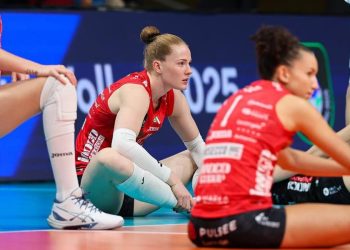 Isabelle Haak si scalda con la Imoco Conegliano (da facebook.com/imocovolley)