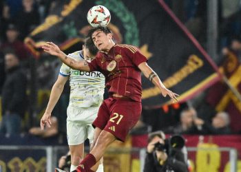 Roma's Paulo Dybala (R) in action during the UEFA Europa League soccer match AS Roma vs Dynamo Kyiv at Olimpico stadium in Rome, Italy, 24 October 2024. ANSA/ALESSANDRO DI MEO