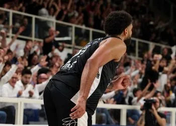 Anthony Lamb con la Dolomiti Energia Trento (da facebook.com/AquilaBasketTN)