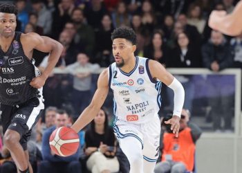 Zach Copeland con la GeVi Napoli (da facebook.com/NapoliBk)