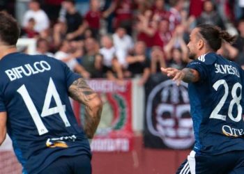 Alfredo Bifulco e Luigi Silvestri esultano con il Trapani (da facebook.com/SerieCofficial)