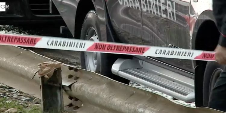 Carabinieri alla ricerca dell'arma del delitto di Francesca Deidda (Foto: Tgr Sardegna)