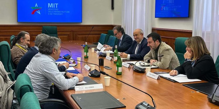 tavolo Salvini-sindacati al MIT