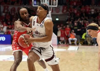 Justin Robinson con i Trapani Shark (da facebook.com/SportandoIT)