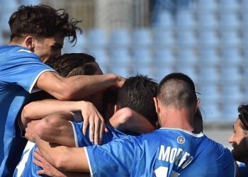 L'esultanza del Novara in Serie C (da facebook.com/novaracalcio)