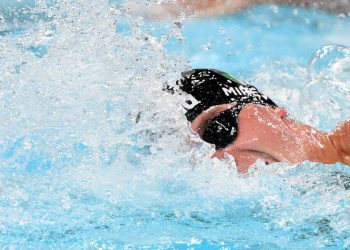 Alessandro Miressi in acqua (Foto ANSA)