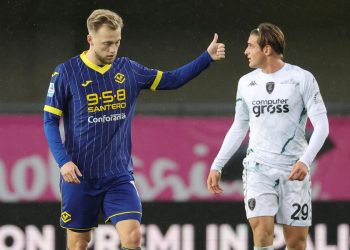 Casper Tengstedt con la maglia del Verona (Foto ANSA)