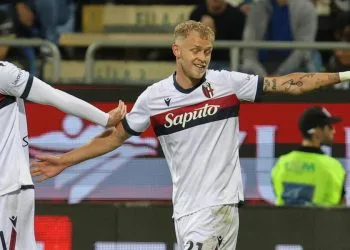 Jens Odgaard esulta con il Bologna (Foto ANSA)