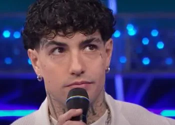 Tony Effe ospite a Sarà Sanremo (Foto: Screen)