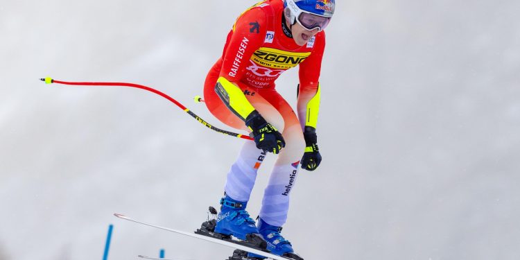 Marco Odermatt, qui in azione in Val Gardena (Ansa)