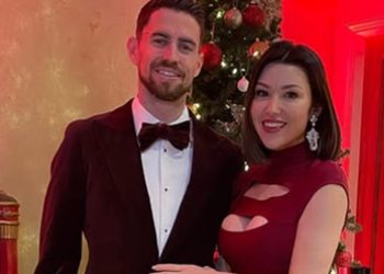 Jorginho e la compagna Catherine Harding (Foto: Instagram)