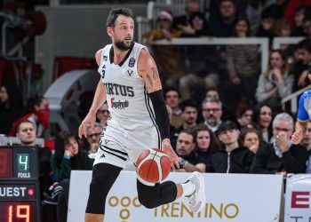 Marco Belinelli in palleggio con la Virtus Bologna (da facebook.com/VirtusSegafredoBologna)