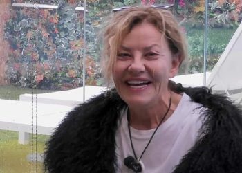 eva grimaldi sorridente