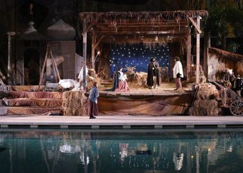 Il presepe vivente del Teatro Franco Parenti, stagione 2024, regia di Andrea Chiodi (foto teatrofrancoparenti.it)