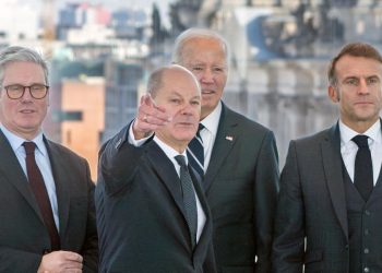 da sin: Keir Starmer, Olaf Scholz, Joe Biden, Emmanuel Macron (Ansa)