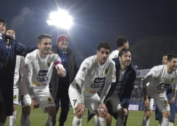 La soddisfazione dei calciatori del Trento (da facebook.com/SerieCofficial)