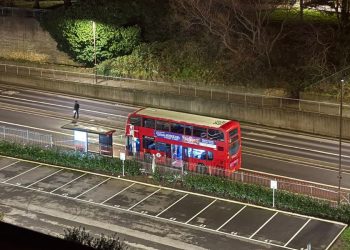 Il bus luogo dell'accoltellamento del 14enne a Londra