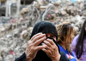 A Beirut (Libano), sopo un bombardamento israeliano (Ansa)