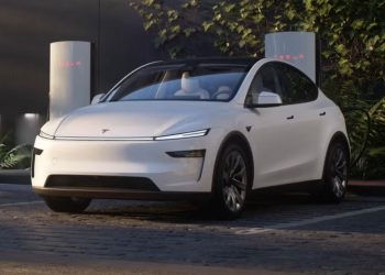 Nuova Tesla Model Y Juniper (Foto ufficiale)
