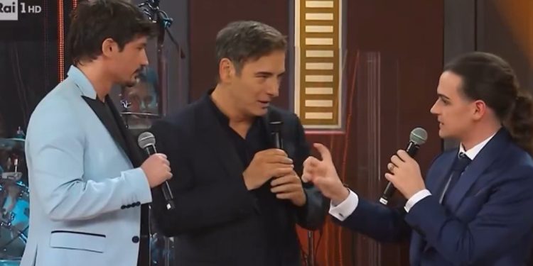 Pierdavide Carone e Valerio Scanu a Ora o mai più (Foto: Screen)