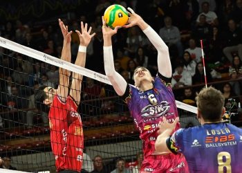 Simone Giannelli alza in Perugia Ceske Budejovice di Champions League (da facebook.com/SirSafetyPerugiaVolley)