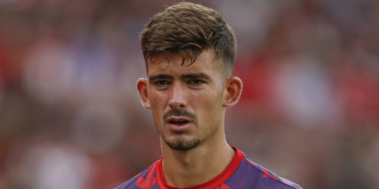 Kike Salas con la maglia del Siviglia