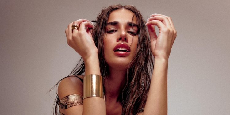 Clara (fonte, ufficio stampa)