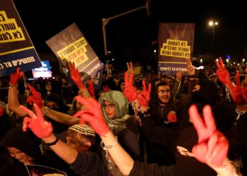 Estrema destra israeliana protesta contro la tregua (Ansa)