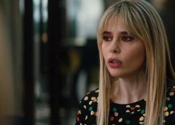 Mina Settembre 3 Titti (fonte foto screenshot)