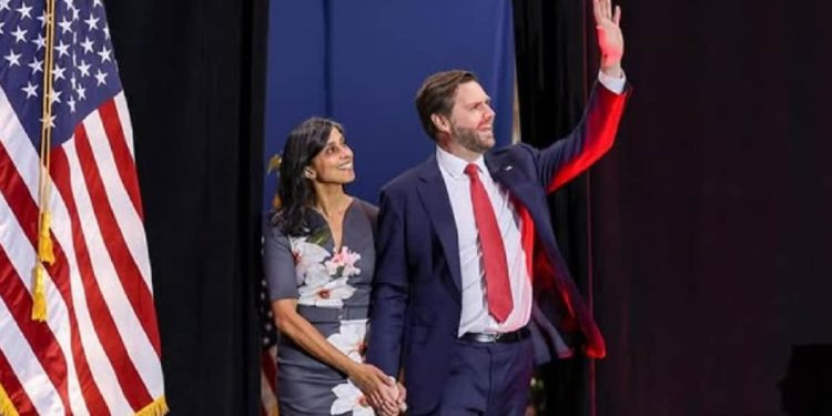 JD Vance con la moglie