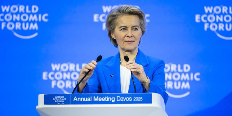 Ursula von der Leyen a Davos (Ansa)