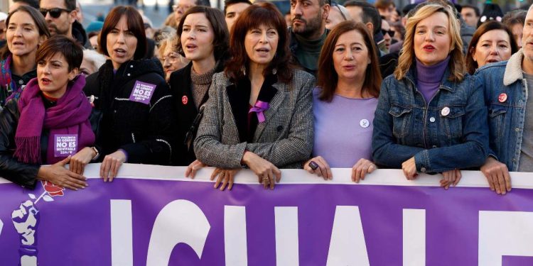 Redondo, Ministra Spagna