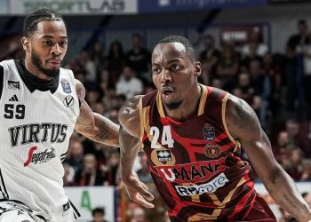 Carl Wheatle e Rayjon Tucker in Venezia Virtus Bologna (da facebook.com/ReyerVenezia)
