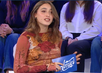 Giulia Stabile Amici 24