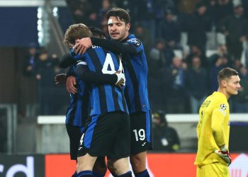 Marco Brescianini festeggiato dai compagni dell'Atalanta (Foto ANSA)