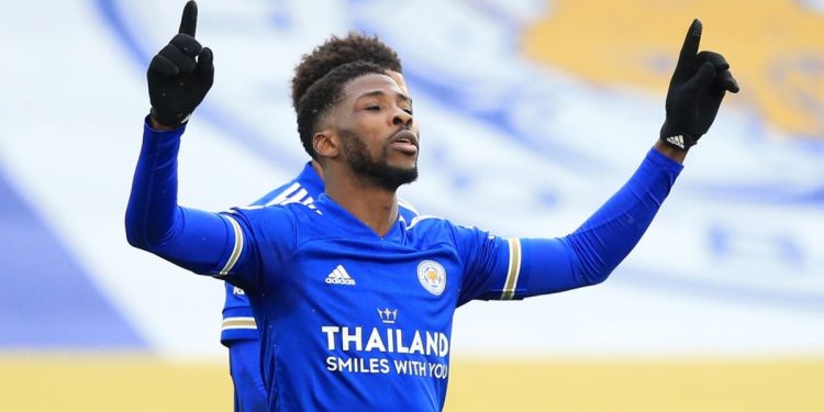 Kelechi Iheanacho con la maglia del Leicester City