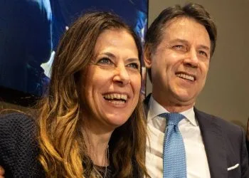 Alessandra Todde e Conte in Sardegna