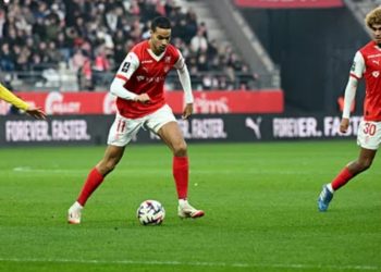 Amine Salama con la maglia dello Stade Reims