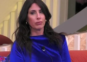 Amanda Lecciso al GF (Foto: screen Mediaset Infinity)