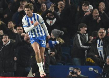 Matt O'Riley esulta con la maglia del Brighton (Foto ANSA)