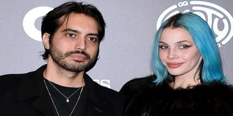 Sixpm e Rose Villain