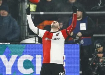 Santiago Gimenez esulta con il Feyenoord (Foto ANSA)