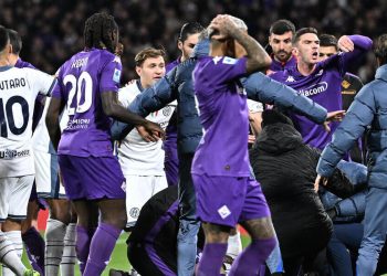 Gli attimi successivi al malore di Edoardo Bove in Fiorentina Inter (Foto ANSA)