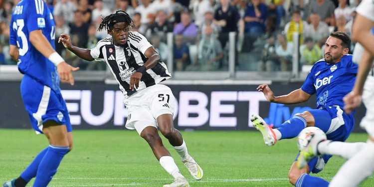 Samuel Mbangula in gol in Juventus Como (Foto ANSA)