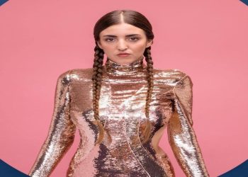 La cantautrice Joan Thiele a Sanremo 2025 (Foto Web)