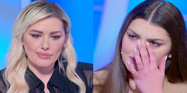 Veronica e la figlia Angelica a C'è posta per te 2025