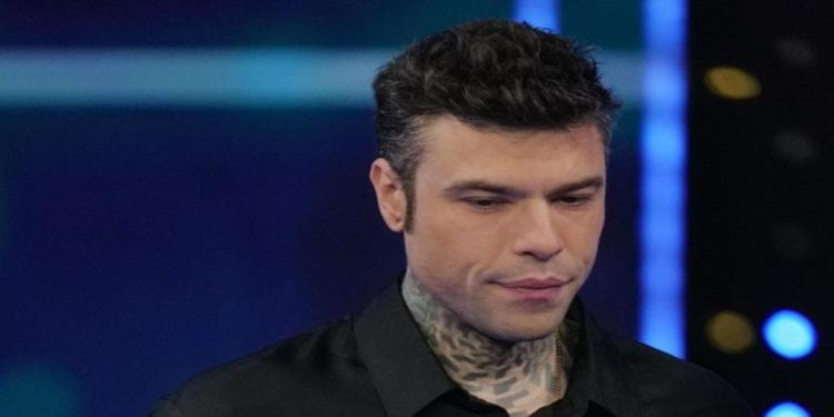 Fedez a Sanremo 2025 (Foto Web)