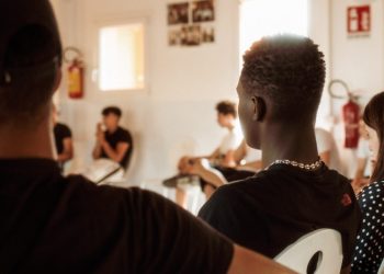 Alcuni giovani di Kayros (foto da kayros.it)